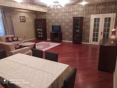Аренда: 3-комнатная квартира, 150 м², Nizami: 1 200 ₼/мес 3