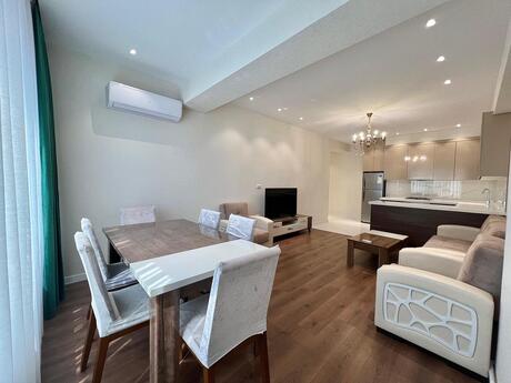 3 otaq · 102 m² · 12/17 mərtəbə, Nəsimi