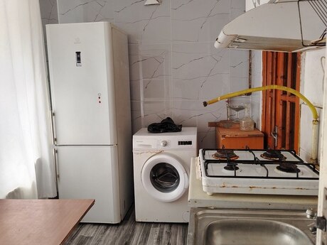 2 rooms · 40 m² · floor 1/5, Elmlər Akademiyası