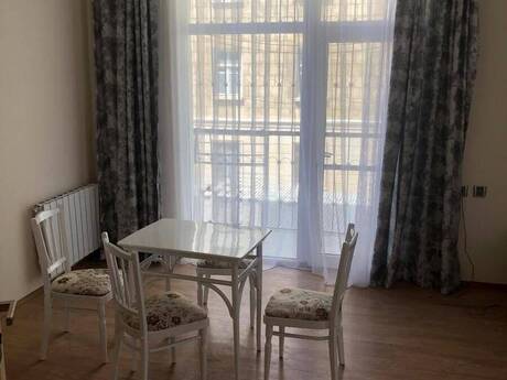 Аренда: 1-комнатная квартира, 40 м², Elmlər Akademiyası: 700 ₼/мес 5
