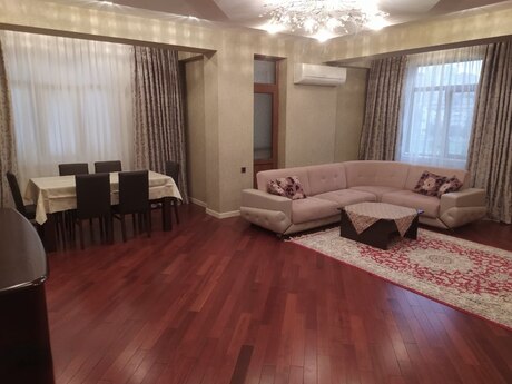 Kirayə 3 otaqlı mənzil, 150 m², Nizami: 1 200 ₼/ay 2