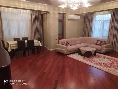 Объявление №6449716 - Баку, м. Низами, 3-комн., 150 м², 7/14 этаж