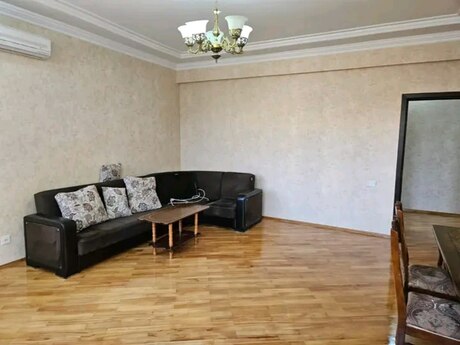 Kirayə 3 otaqlı mənzil, 138 m², 8 Noyabr: 1 000 ₼/ay 2