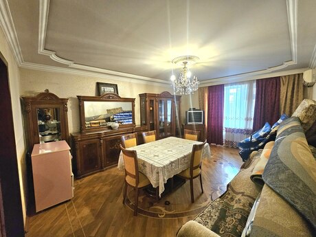 2 otaq · 70 m² · 2/5 mərtəbə, İnşaatçılar