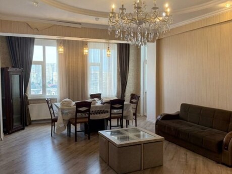 Elan №6449976 - Bakı, Şah İsmayıl Xətai m., 3 otaqlı, 130 m², 15/16 mərtəbə