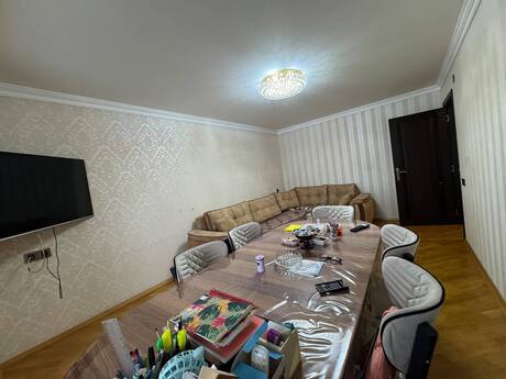 3 otaqlı mənzil, 80 m², 8 Noyabr: 240 000 ₼ 2