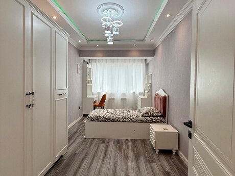 3 otaqlı mənzil, 131 m², Nizami: 294 900 ₼ 5