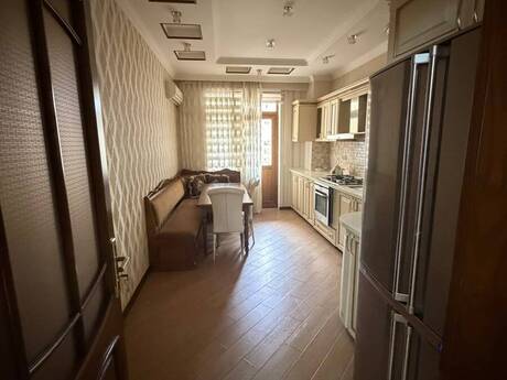 Kirayə 3 otaqlı mənzil, 130 m², Nərimanov: 1 200 ₼/ay 4