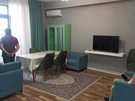 Elan №6450179 - Bakı, 8 Noyabr m., 2 otaqlı, 65 m², 10/18 mərtəbə