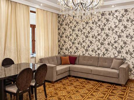 Elan №6450218 - Bakı, Nəriman Nərimanov m., 6 otaqlı, 160 m², 2/5 mərtəbə
