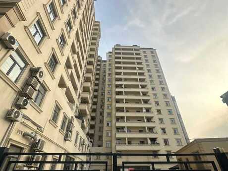 4 otaqlı mənzil, 242 m², 28 May: 670 000 ₼ 4