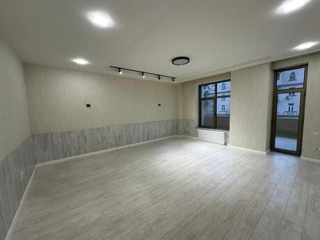 Объявление №6450299 - Баку, м. Низами, 4-комн., 225 м²