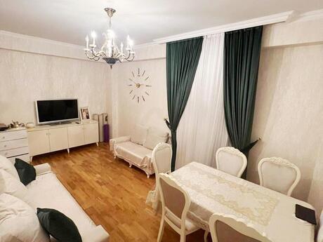 Elan №6450306 - Bakı, Yasamal r., 2 otaqlı, 67 m², 8/12 mərtəbə