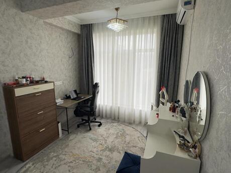 3 otaqlı mənzil, 128 m², 20 Yanvar: 320 000 ₼ 3