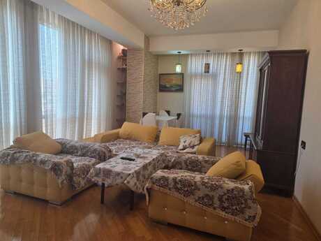 Kirayə 2 otaqlı mənzil, 95 m², Nizami: 1 300 ₼/ay 4