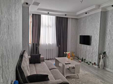 3 otaqlı mənzil, 90 m², Nərimanov: 240 000 ₼ 2