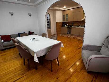 4 otaqlı mənzil, 140 m², 20 Yanvar: 350 000 ₼ 5
