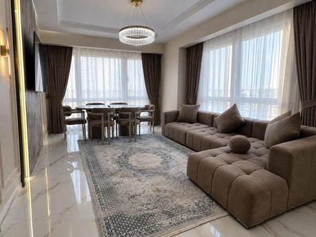 Elan №6450404 - Bakı, Bakmil m., 3 otaqlı, 85 m², 2/17 mərtəbə