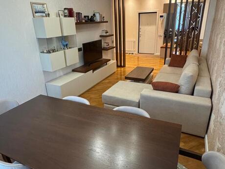 3 otaqlı mənzil, 86 m², İnşaatçılar: 256 000 ₼ 2