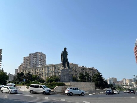3 rooms · 150 m² · floor 11/16, İçəri Şəhər