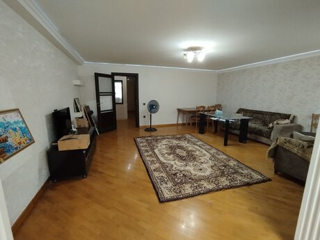 2 otaqlı mənzil, 70 m², Elmlər Akademiyası: 190 000 ₼ 2