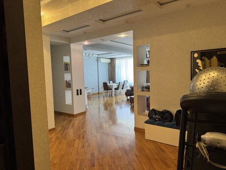 3-room apartment, 140 m², 28 May: 468 000 ₼ 5