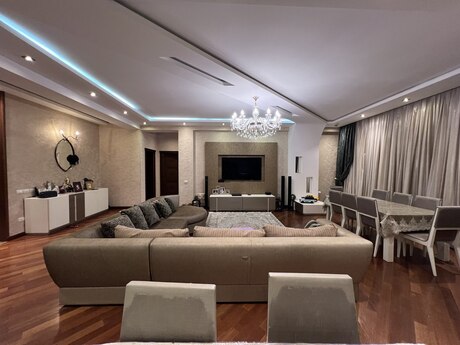 4 otaqlı mənzil, 176 m², Nəsimi: 550 000 ₼ 2