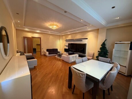 Elan №6450575 - Bakı, Nəriman Nərimanov m., 3 otaqlı, 160 m², 14/16 mərtəbə