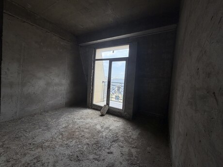 2-комнатная квартира, 57 м², Ağ şəhər: 270 000 ₼ 5