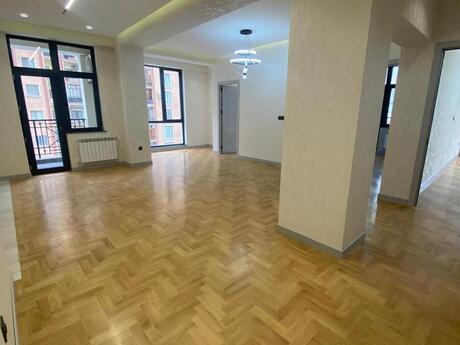 4-room apartment, 120 m², Zümrüd Residence: 470 000 ₼ 2