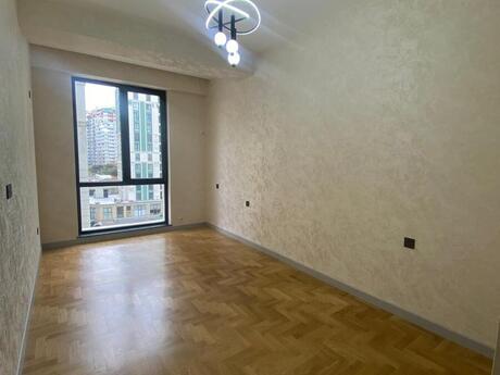 4-room apartment, 120 m², Zümrüd Residence: 470 000 ₼ 4