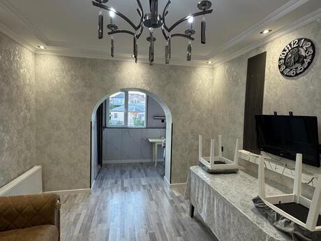 Elan №6450761 - Bakı, Badamdar q., 3 otaqlı, 65 m², 4/5 mərtəbə