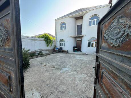 5 otaqlı həyət evi, 180 m², Bahar: 93 000 ₼ 2