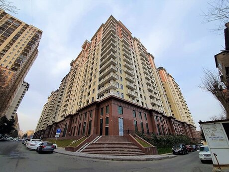 Kirayə 3 otaqlı mənzil, 160 m², Renessans Palace: 3 400 ₼/ay 2