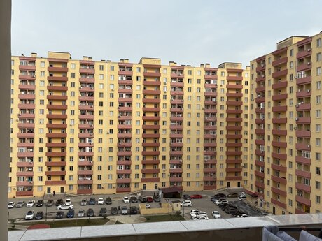 3 rooms · 76 m² · floor 8/14, Saray