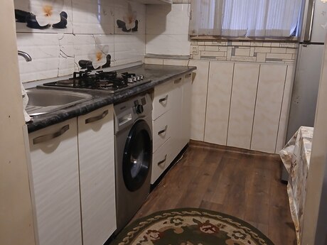 3 otaq · 120 m² · 1/2 mərtəbə, Elmlər Akademiyası