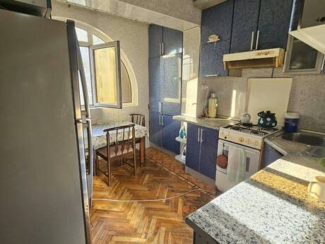 5 otaqlı mənzil, 130 m², Azadlıq Prospekti: 275 000 ₼ 2