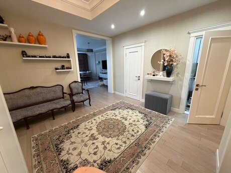 3 otaq · 141 m² · 8/17 mərtəbə, Elmlər Akademiyası