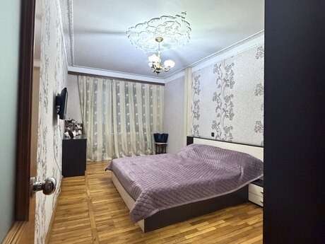 4 otaqlı mənzil, 110 m², Əhmədli: 240 000 ₼ 3