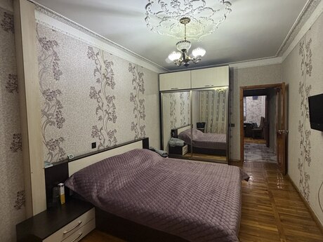 4 otaqlı mənzil, 110 m², Əhmədli: 240 000 ₼ 5