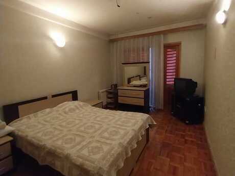 Kirayə 4 otaqlı mənzil, 110 m², Azadlıq Prospekti: 800 ₼/ay 4
