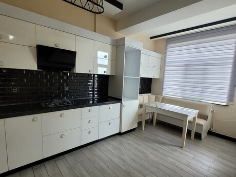 Kirayə 3 otaqlı mənzil, 120 m², Xalqlar Dostluğu: 900 ₼/ay 4