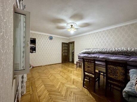 3-room apartment, 70 m², Neftçilər: 165 000 ₼ 3
