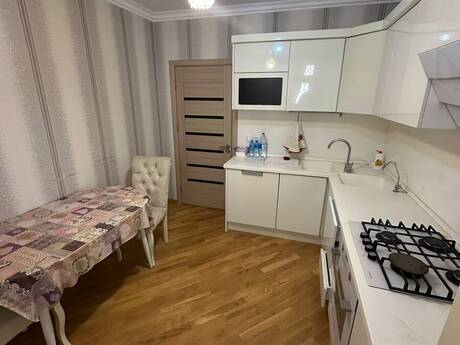 3 otaqlı mənzil, 95 m², İnşaatçılar: 225 000 ₼ 5