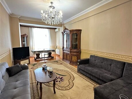 3-room apartment, 90 m², Bakıxanov: 175 000 ₼ 3
