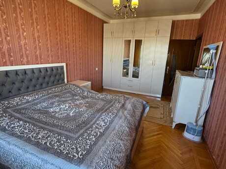 Neftçilərdə 3 otaqlı köhnə tikili mənzil satılır, 85 m², 230 000 AZN, şəkil 4 / 12