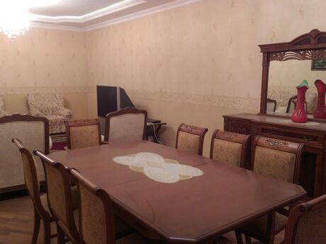 Kirayə 4 otaqlı mənzil, 170 m², Nizami: 1 300 ₼/ay 2