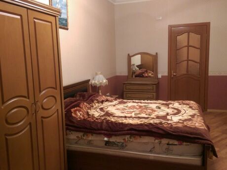 Kirayə 4 otaqlı mənzil, 170 m², Nizami: 1 300 ₼/ay 3