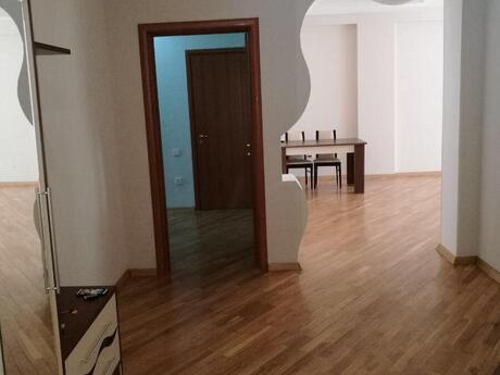 Kirayə 3 otaqlı mənzil, 123 m², Ağ şəhər: 850 ₼/ay 4