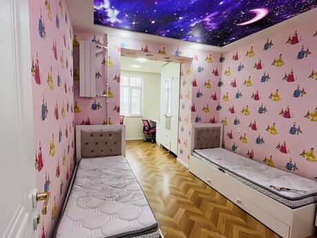 4-room apartment for rent, 100 m², Xalqlar Dostluğu: 1 000 ₼/mo 4